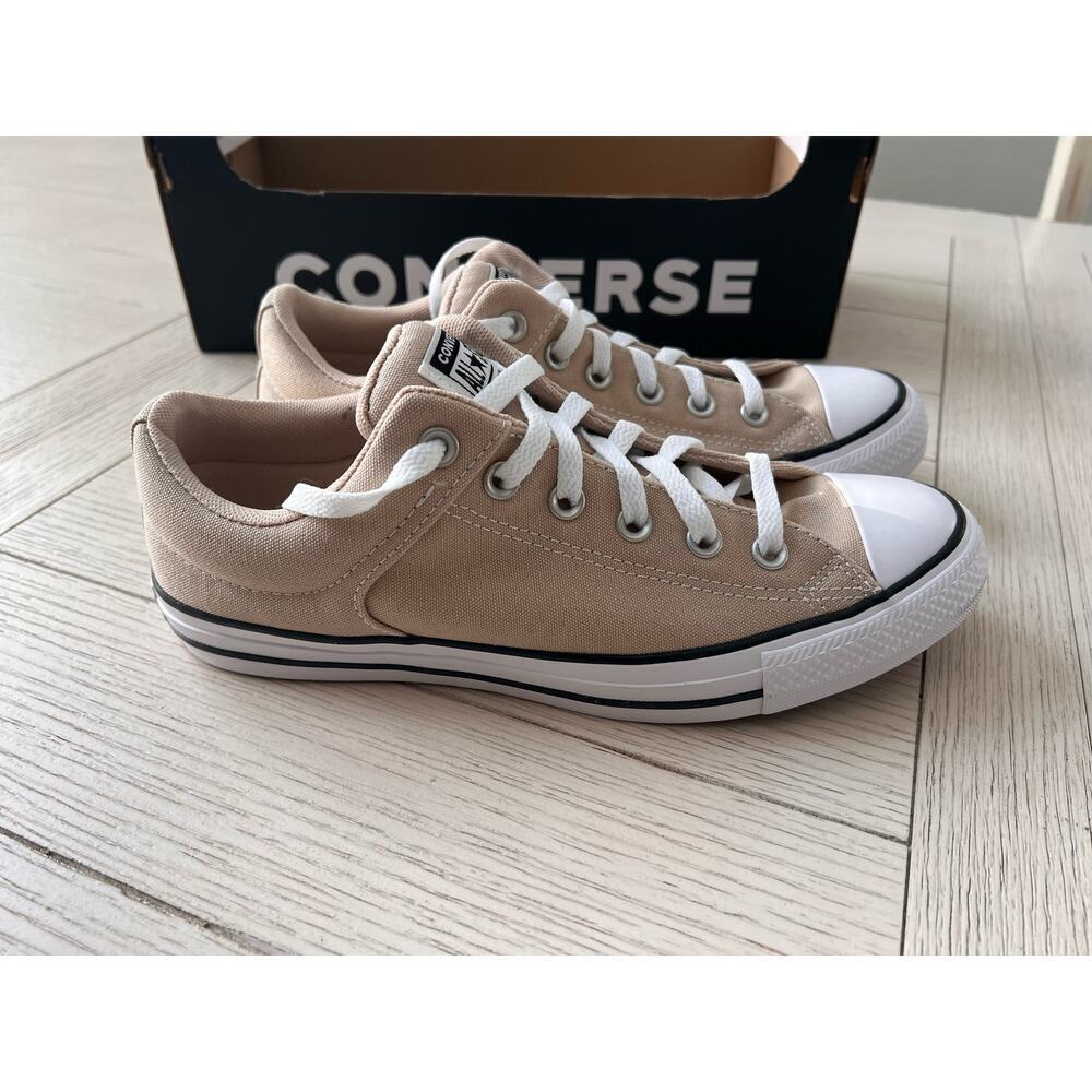 NWB Converse. Women’s sz 10; men’s sz 8.Chuck Taylor all star low, nutty granola